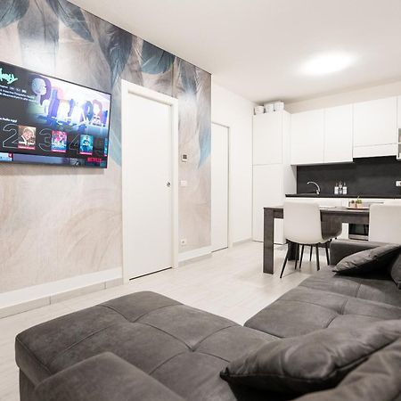 C-Apartment Lake Garda Salò Εξωτερικό φωτογραφία